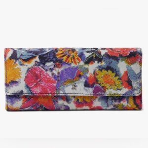 New Hobo Jill Large Trifold Wallet in Poppy Floral Leather